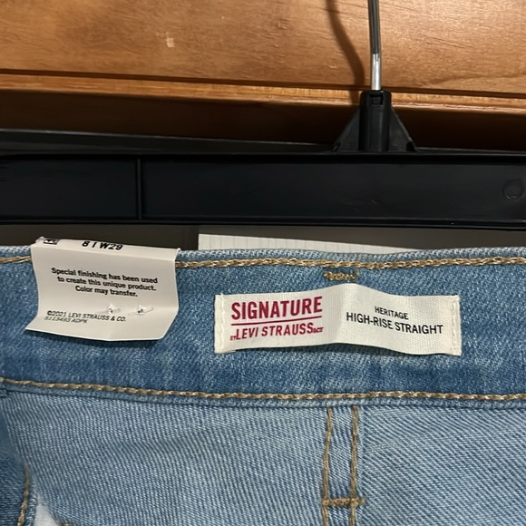 Levi’s ankle denim - Picture 2 of 5